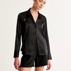 2 Abercrombie & Fitch Black/Cream Button Down Shirts